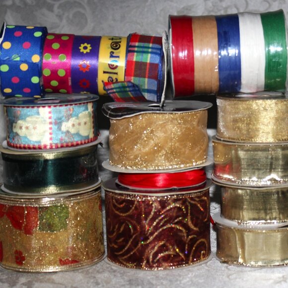 Lot of Vintage Christmas & Everyday Ribbons | Gold Ribbon | Glitter Ribbon - Picture 1 of 6